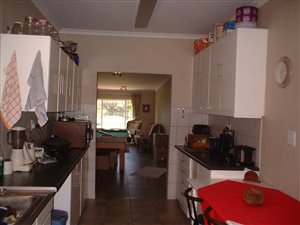 3 Bed House in Kameeldrift East