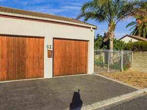 3 Bed Townhouse in Strand Central