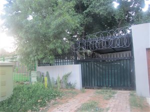 1 Bedroom Garden Cottage in Meyerspark