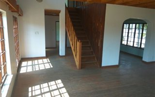 5 Bedroom House in Laezonia