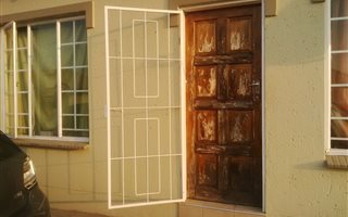 2 Bedroom House in Duvha Park