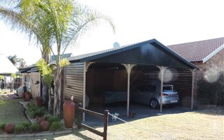 2 Bedroom House in Vaal Marina