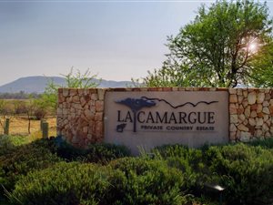 1225 m² Land available in La Camargue