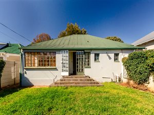 3 Bed House in Kensington