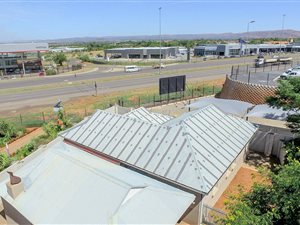 3 Bed House in Waterval East