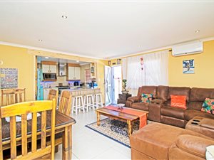 3 Bed House in Steenberg