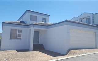 3 Bedroom House in Big Bay