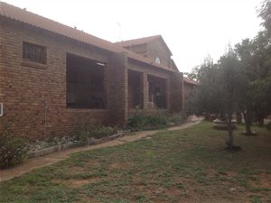3 Bed House in Byenespoort