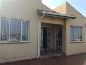 3 Bed House in Castlehill