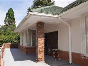 4 Bed House in Cyrildene