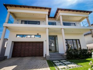 5 Bed House in Eagle Canyon Golf Estate