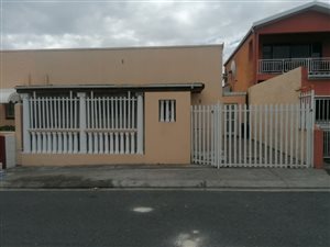 5 Bed House in Westridge