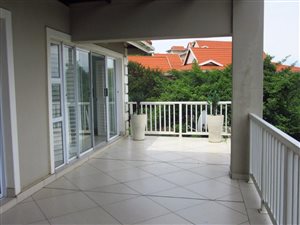 3 Bed Apartment in Desainagar