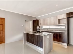 3 Bed House in Fairview