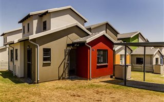 3 Bedroom Apartment in Summerset