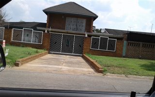 4 Bedroom House in Van Dyk Park