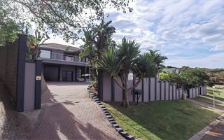 4 Bedroom House in Cintsa