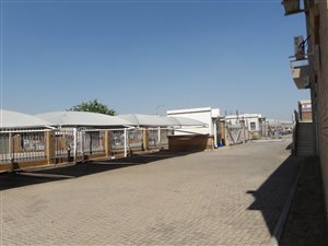 2288 m² Industrial space in Jet Park