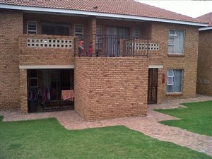 2 Bed Townhouse in Birchleigh