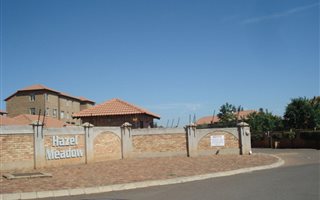 3 Bedroom Townhouse in Hazeldean (Silverlakes Surroundings)