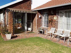 2 Bed Townhouse in Petersfield