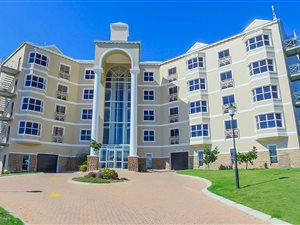 3 Bed Apartment in Marina Martinique