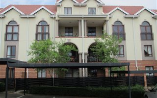 1 Bedroom Apartment in Bryanston
