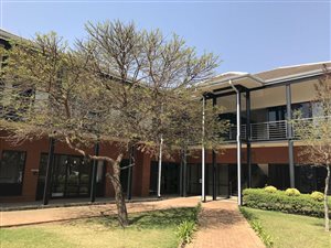 154 m² Commercial space in Bryanston