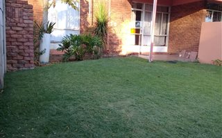 2 Bedroom Townhouse in Hermanstad