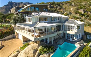 5 Bedroom House in Llandudno