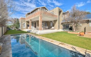 3 Bedroom House in Helderfontein Estate