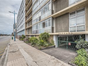 2 Bed Apartment in Humewood