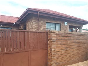 2 Bedroom House in Diepkloof
