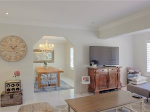 2 Bed Townhouse in Morningside