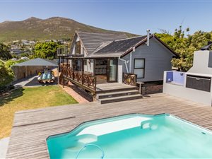 4 Bedroom House in San Michel