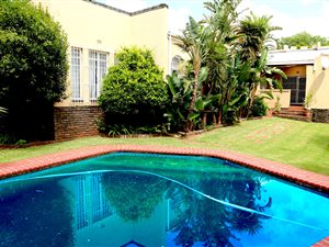 4 Bed House in Silverfields Park