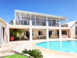 4 Bed House in Aurora