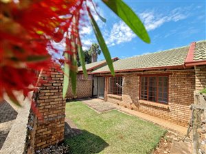 2 Bed Townhouse in Clubview