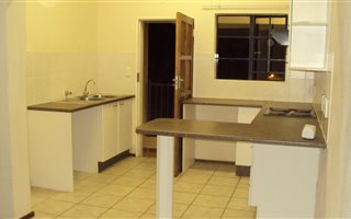1 Bedroom Apartment in Helderkruin