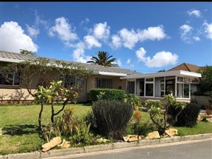 4 Bedroom House in Bosonia