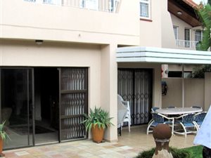 4 Bed Duplex in Bruma