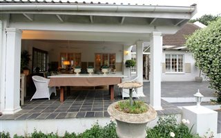 4 Bedroom House in Oak Park