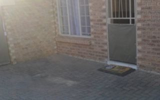 2 Bedroom Townhouse in Erasmus