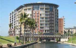 52 m² Commercial space in Point Waterfront