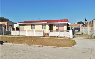 4 Bedroom House in Bethelsdorp
