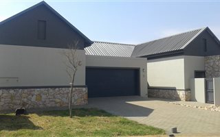 3 Bedroom House in Midstream Meadows