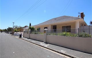 3 Bedroom House in Strand Central