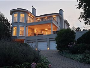 5 Bed House in Country Lane Estate