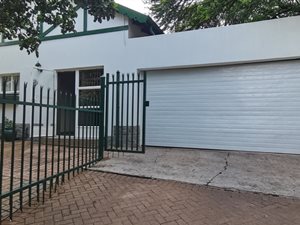 5 Bed House in Clubview