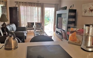2 Bedroom Apartment in Kensington B